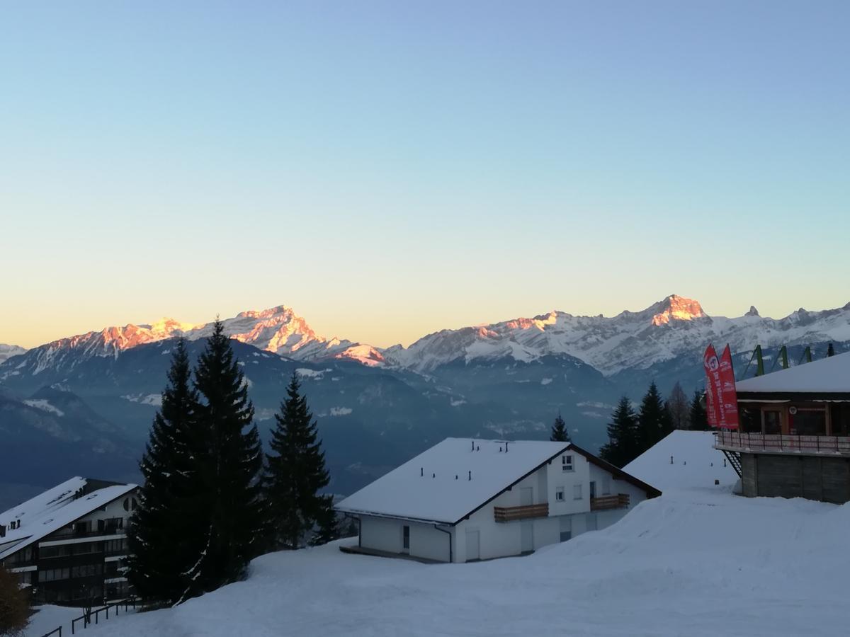 Romantic Chalet-Style Flat With Mountain View Torgon Esterno foto